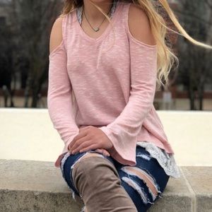 Shoulder Cutout pink sweater